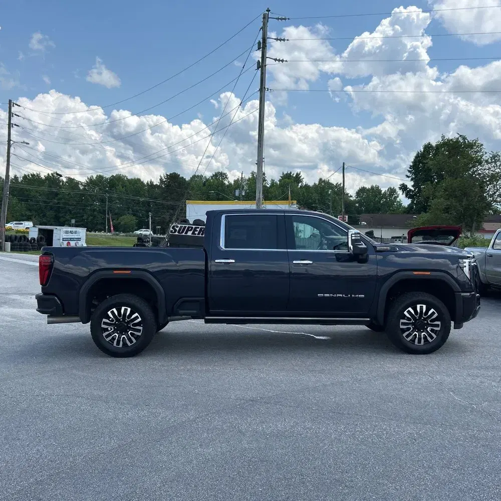 2024 GMC Sierra 3500HD Denali Ultimate