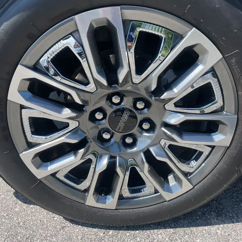 2024 GMC Yukon Denali Ultimate