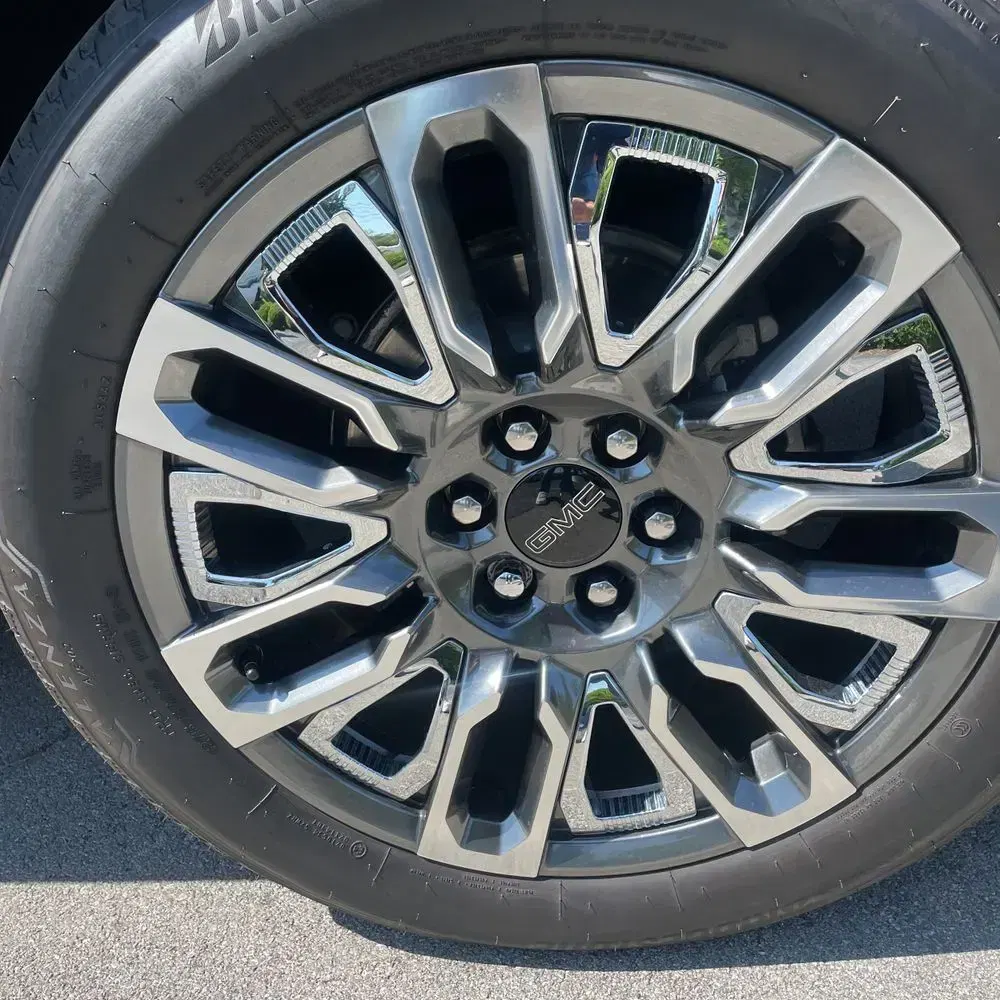 2024 GMC Yukon Denali Ultimate