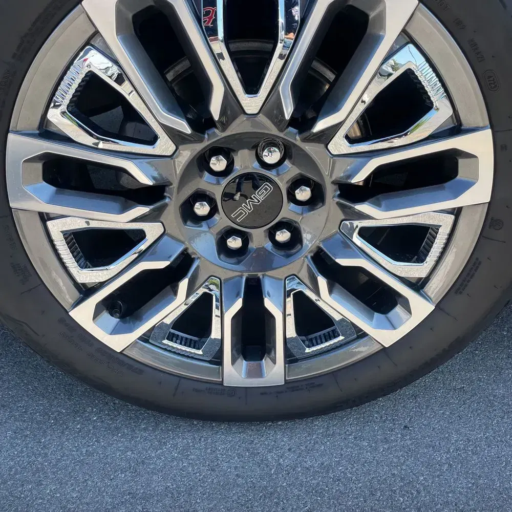 2024 GMC Yukon Denali Ultimate