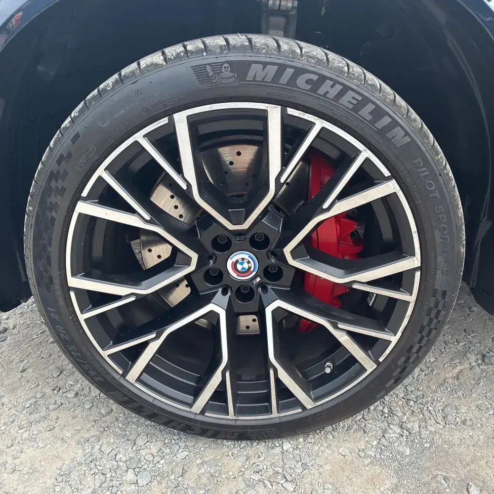 2023 BMW X5 M