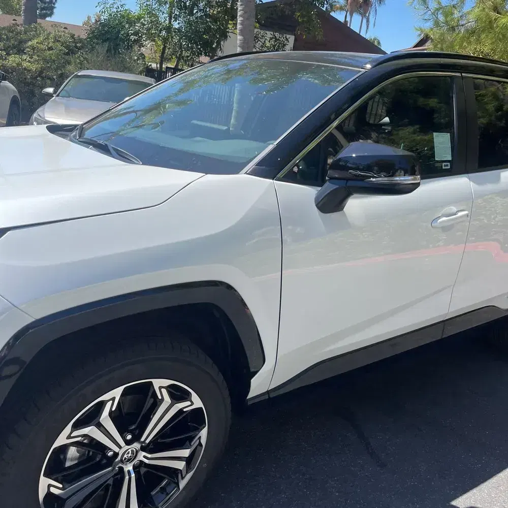 2025 Toyota RAV4 Plug-in Hybrid XSE