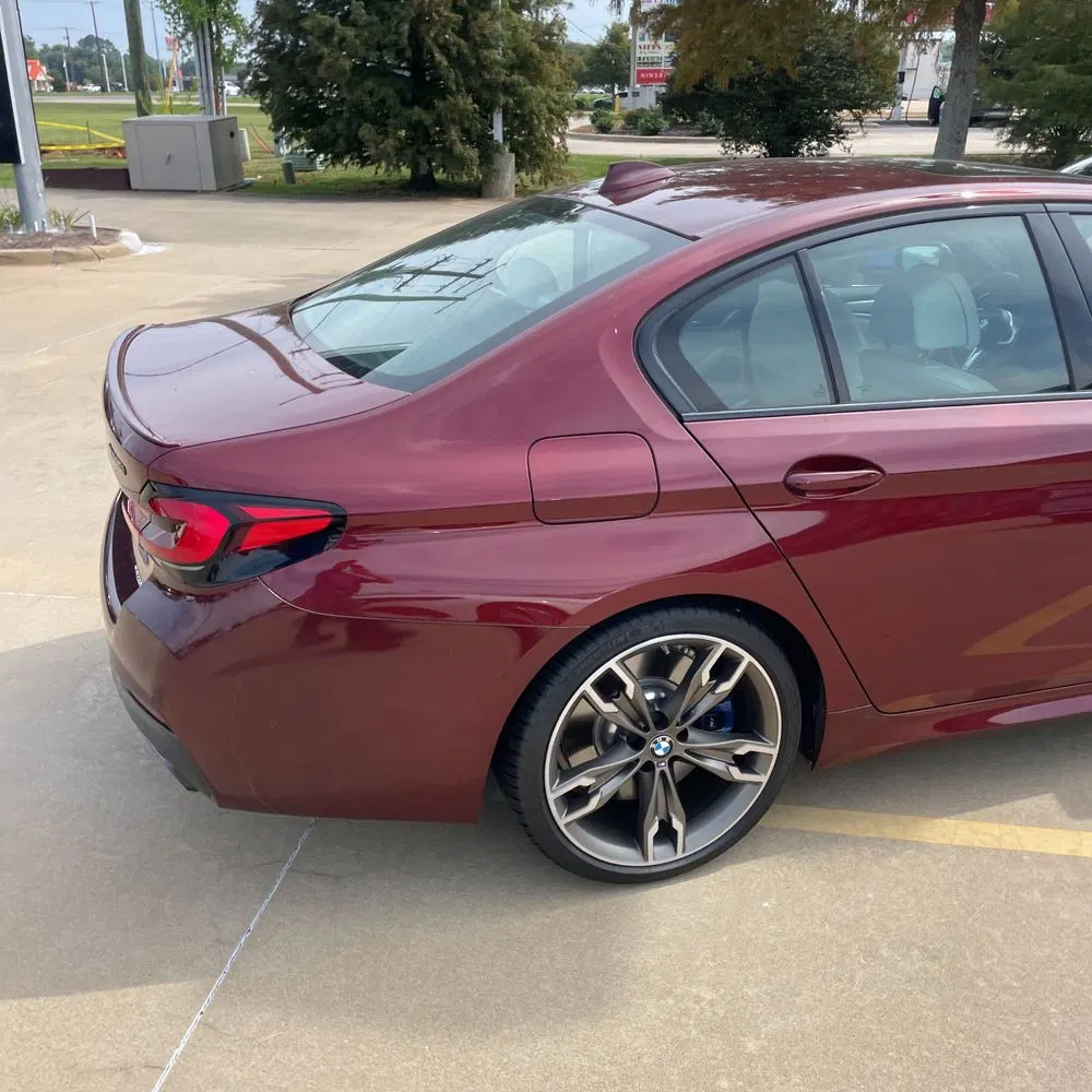 2022 BMW 5-Series M550xi