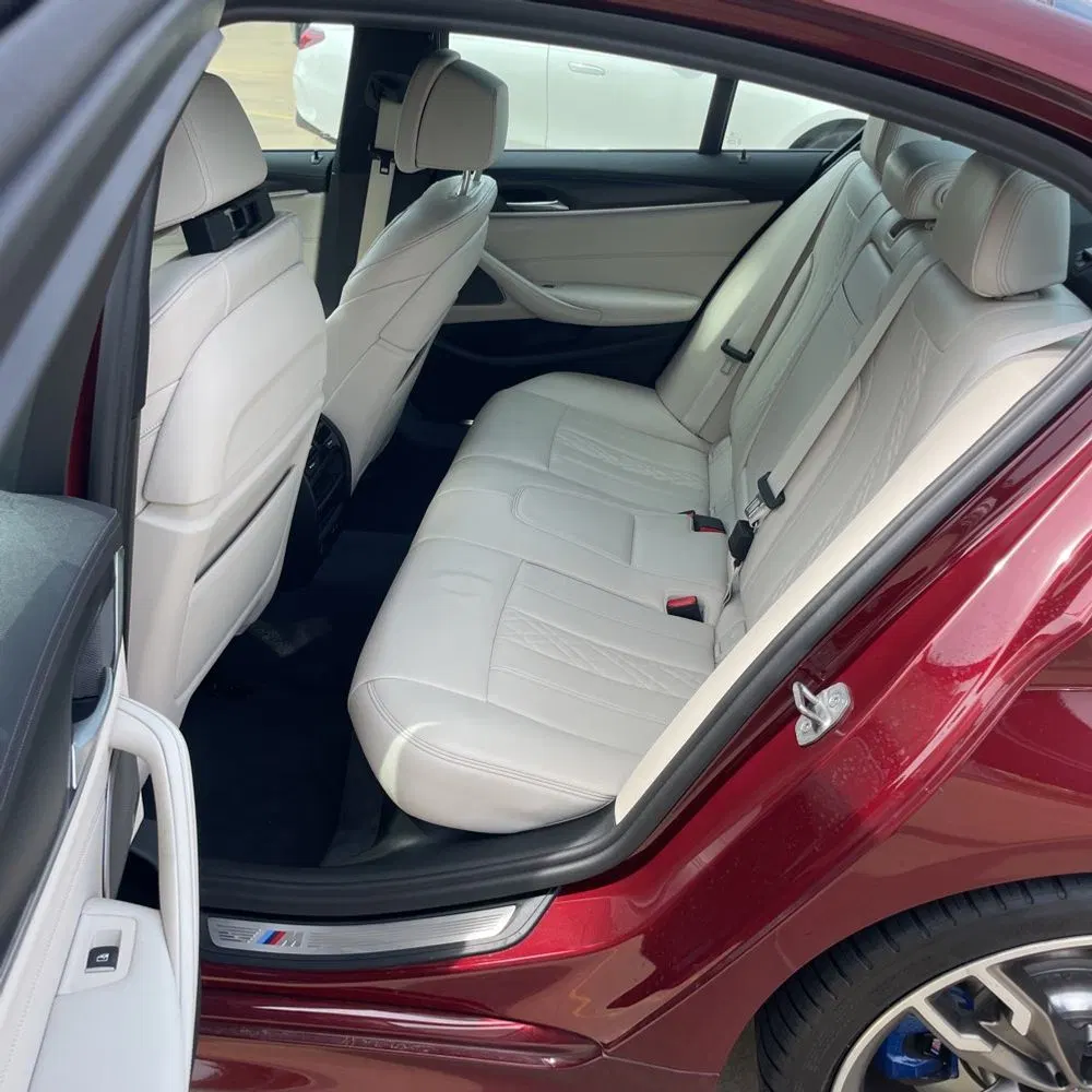 2022 BMW 5-Series M550xi