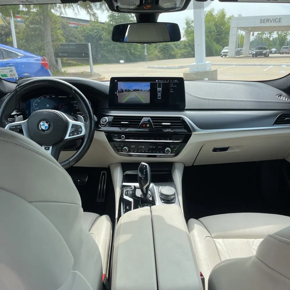 2022 BMW 5-Series M550xi