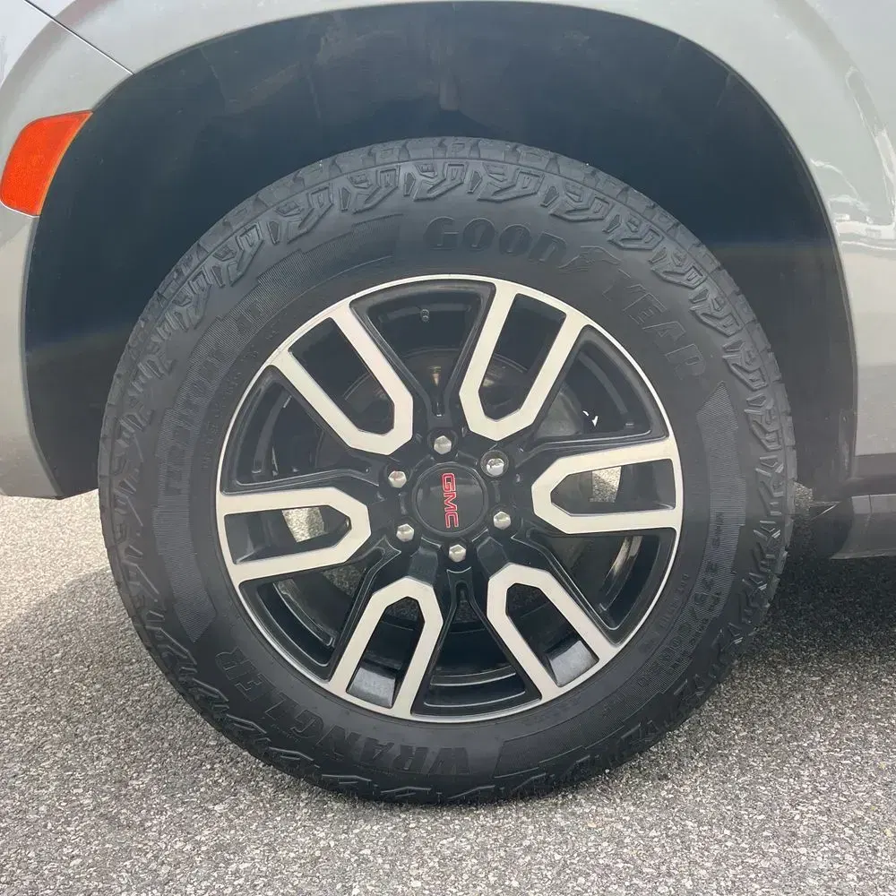 2024 GMC Yukon AT4