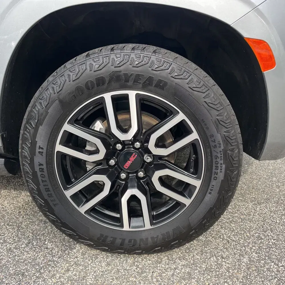 2024 GMC Yukon AT4