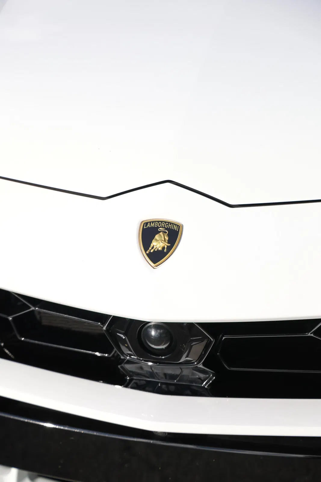 2020 Lamborghini Urus - 641-hp Turbo V8, AWD, Full ADAS Package, Carbon-Ceramic Brakes