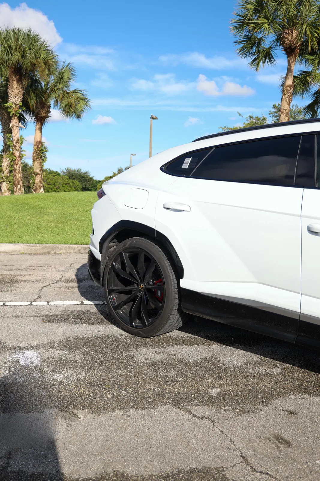 2020 Lamborghini Urus - 641-hp Turbo V8, AWD, Full ADAS Package, Carbon-Ceramic Brakes