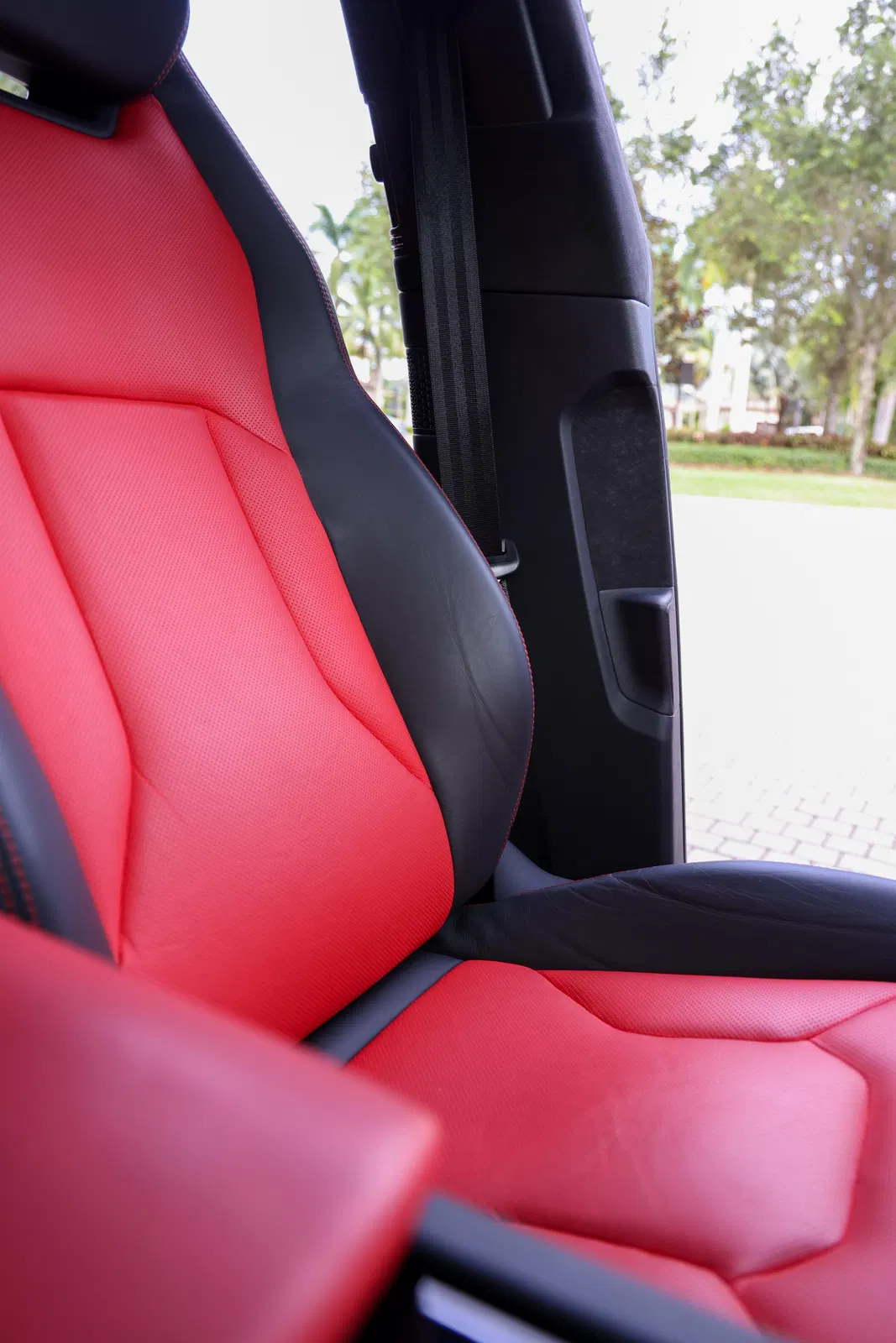 2020 Lamborghini Urus - 641-hp Turbo V8, AWD, Full ADAS Package, Carbon-Ceramic Brakes