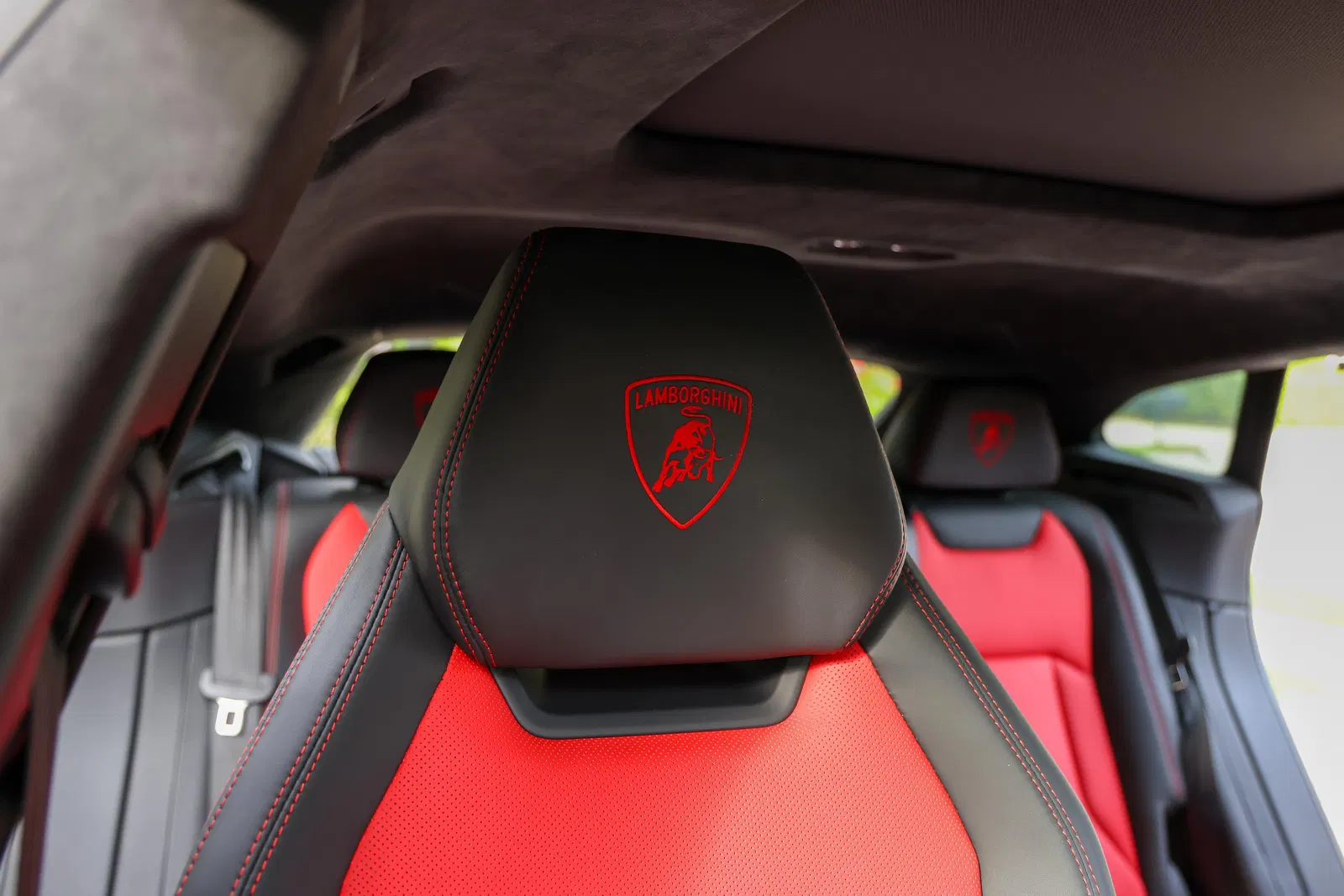 2020 Lamborghini Urus - 641-hp Turbo V8, AWD, Full ADAS Package, Carbon-Ceramic Brakes
