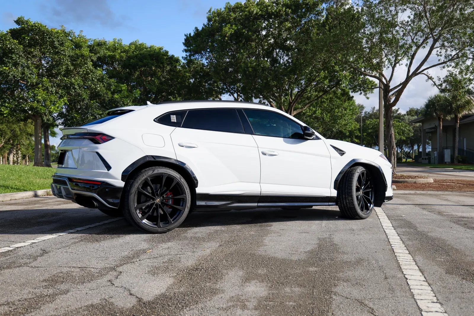 2020 Lamborghini Urus - 641-hp Turbo V8, AWD, Full ADAS Package, Carbon-Ceramic Brakes