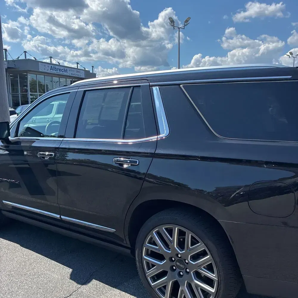 2025 GMC Yukon Denali Ultimate