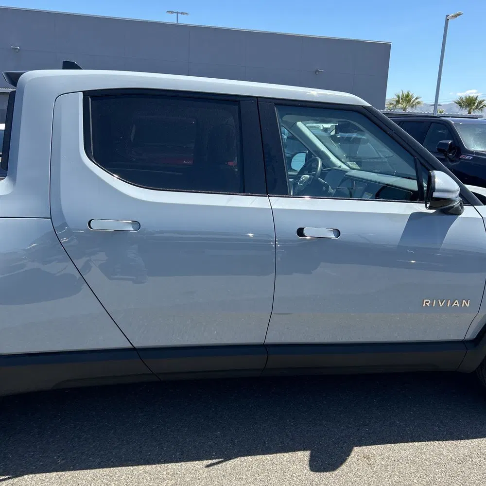 2023 Rivian R1T Adventure Quad-Motor