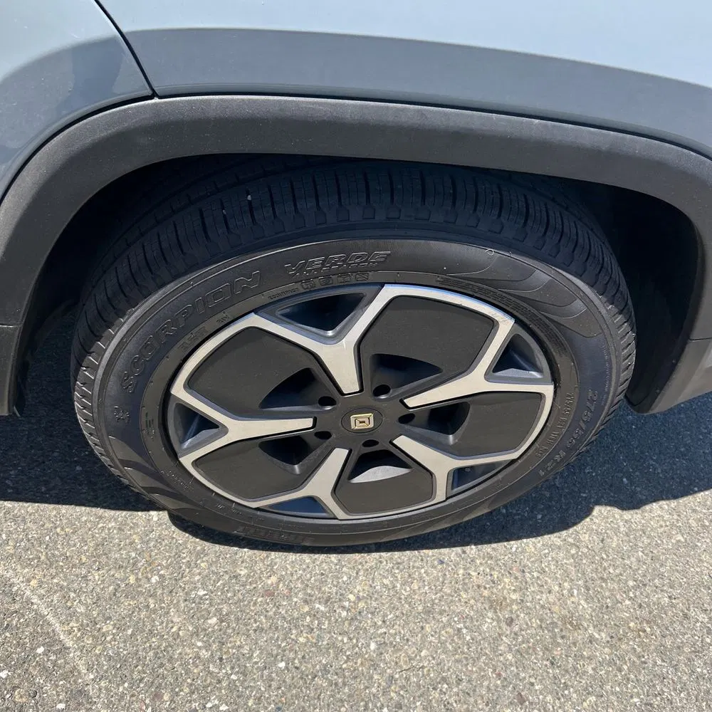 2023 Rivian R1T Adventure Quad-Motor