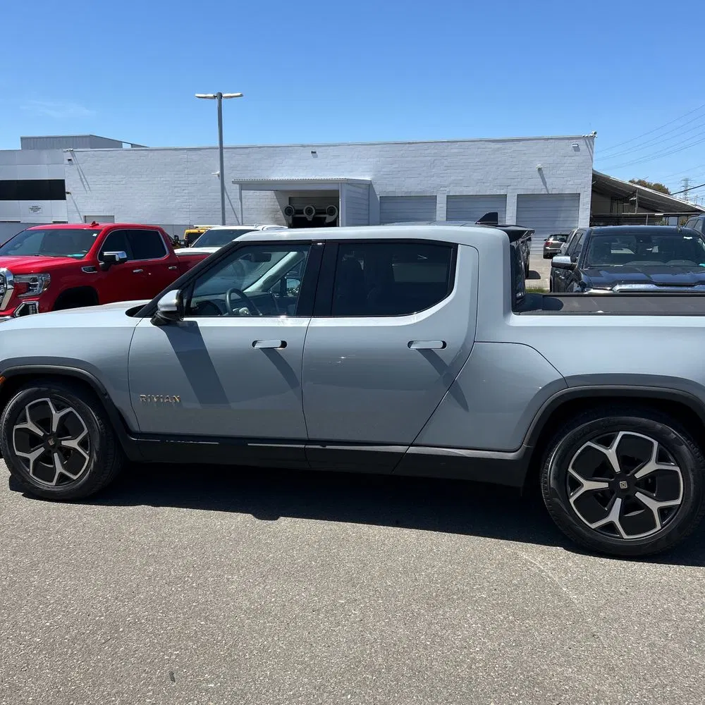 2023 Rivian R1T Adventure Quad-Motor