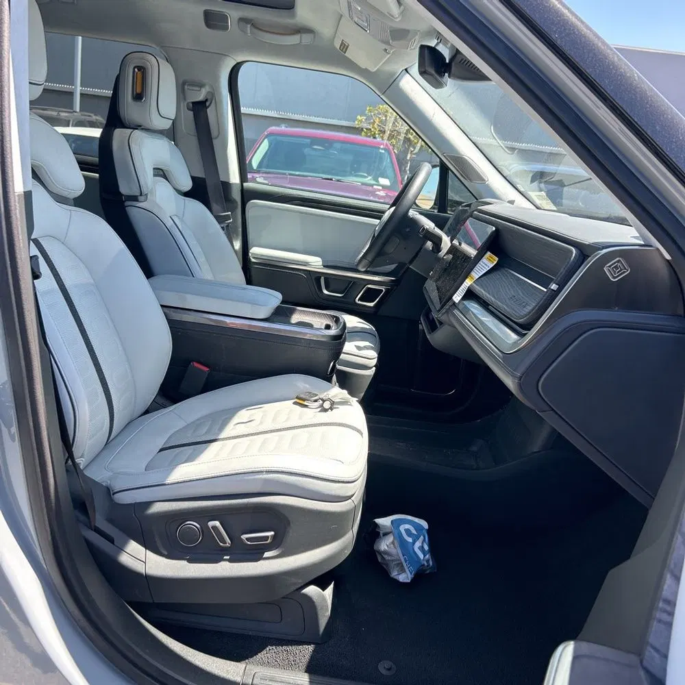 2023 Rivian R1T Adventure Quad-Motor