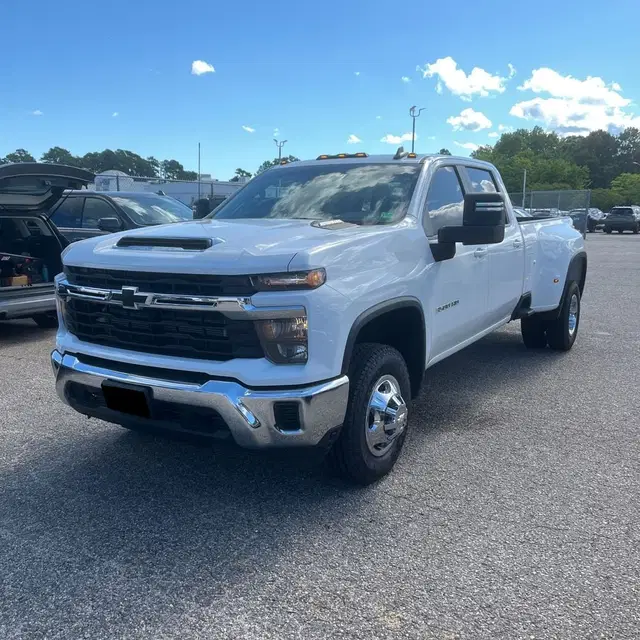 2024 Chevrolet Silverado 3500HD LT