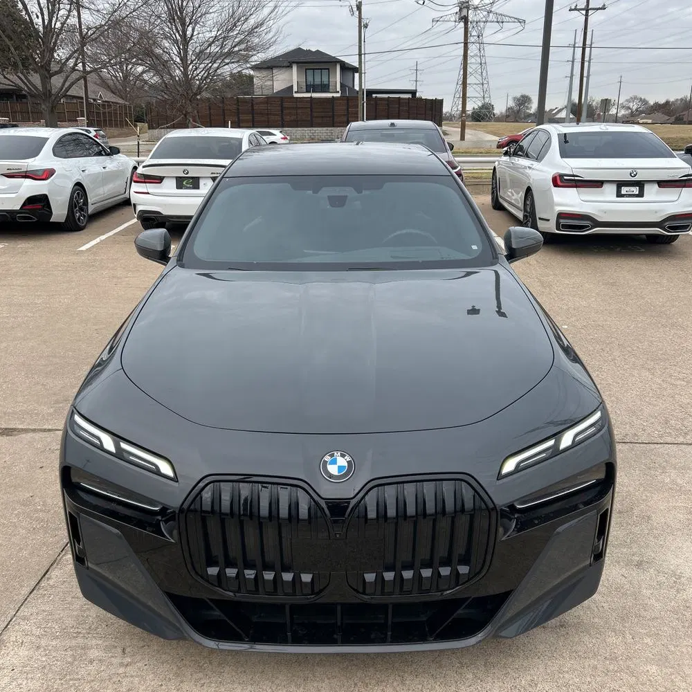 2023 BMW 7-Series 740i