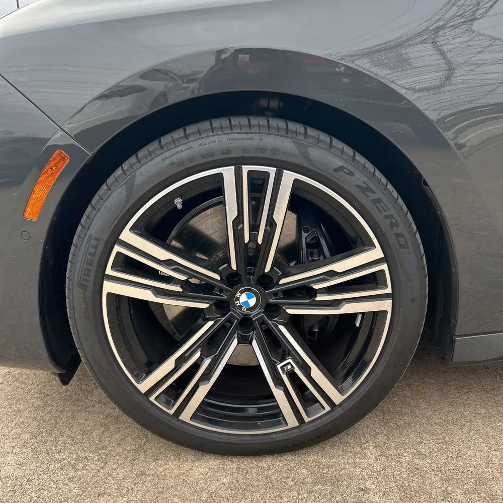 2023 BMW 7-Series 740i