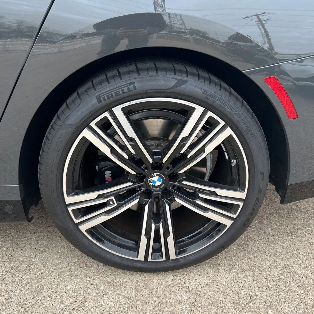2023 BMW 7-Series 740i