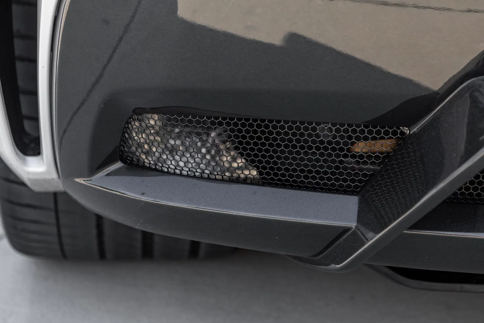2023 Chevrolet Corvette Z06 Convertible 70th Anniversary Edition - 670-hp LT6 V8, 3LZ Trim, Carbon Ceramic Brakes