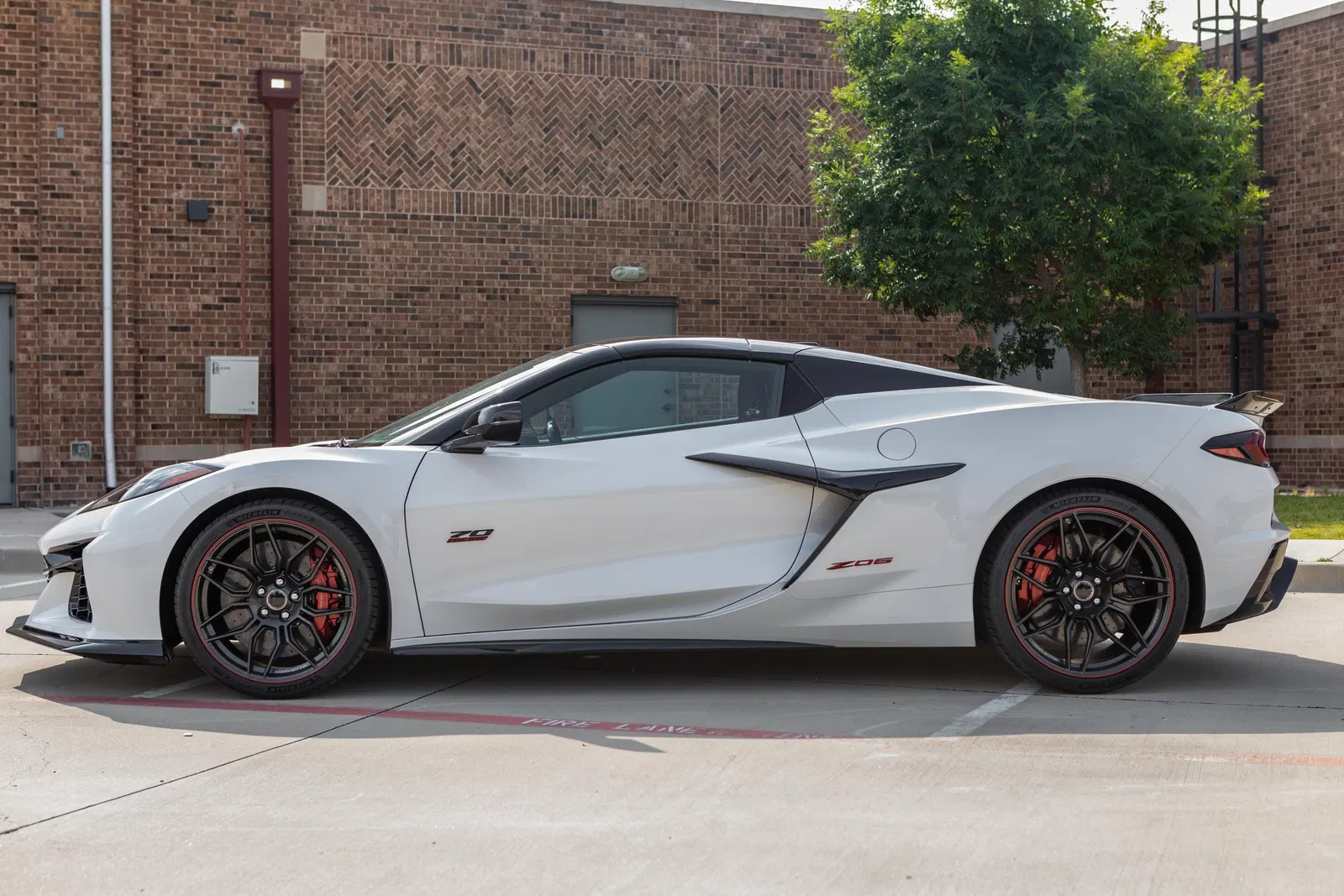 2023 Chevrolet Corvette Z06 Convertible 70th Anniversary Edition - 670-hp LT6 V8, 3LZ Trim, Carbon Ceramic Brakes