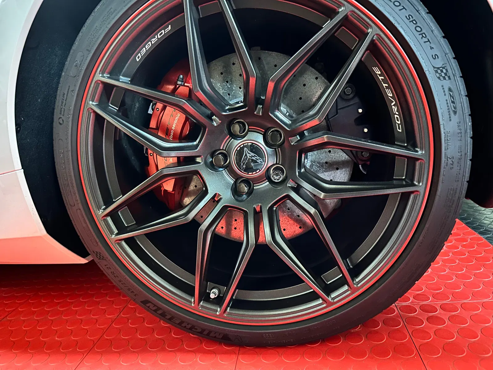 2023 Chevrolet Corvette Z06 Convertible 70th Anniversary Edition - 670-hp LT6 V8, 3LZ Trim, Carbon Ceramic Brakes