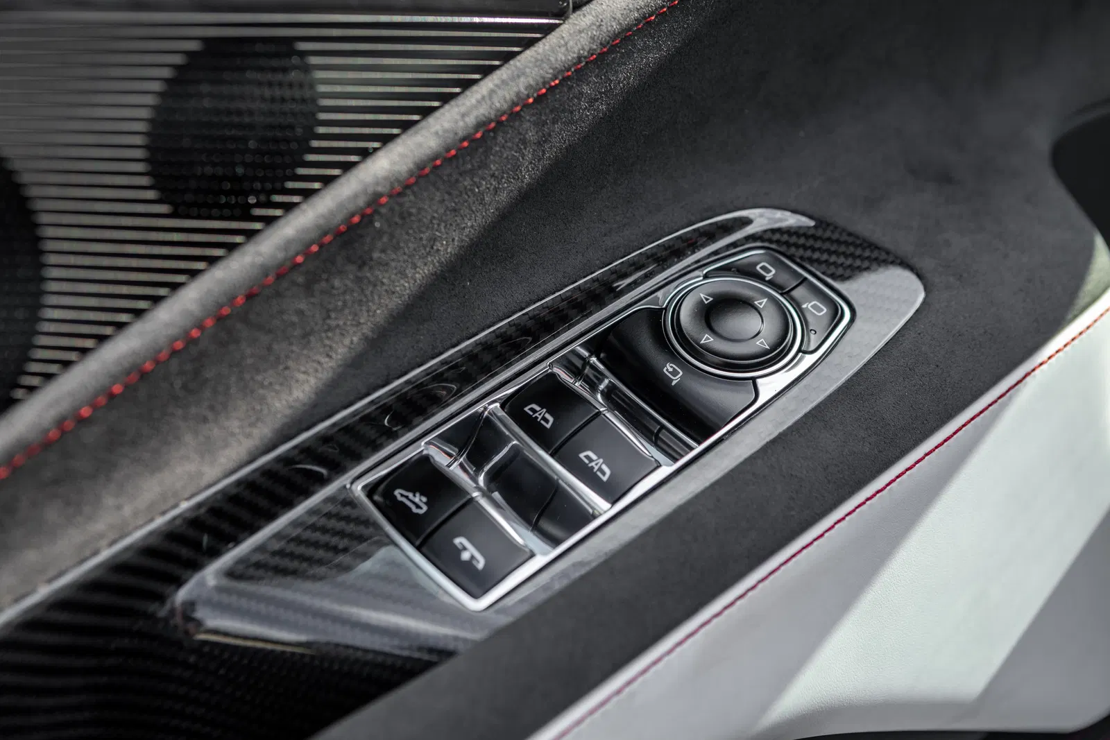 2023 Chevrolet Corvette Z06 Convertible 70th Anniversary Edition - 670-hp LT6 V8, 3LZ Trim, Carbon Ceramic Brakes