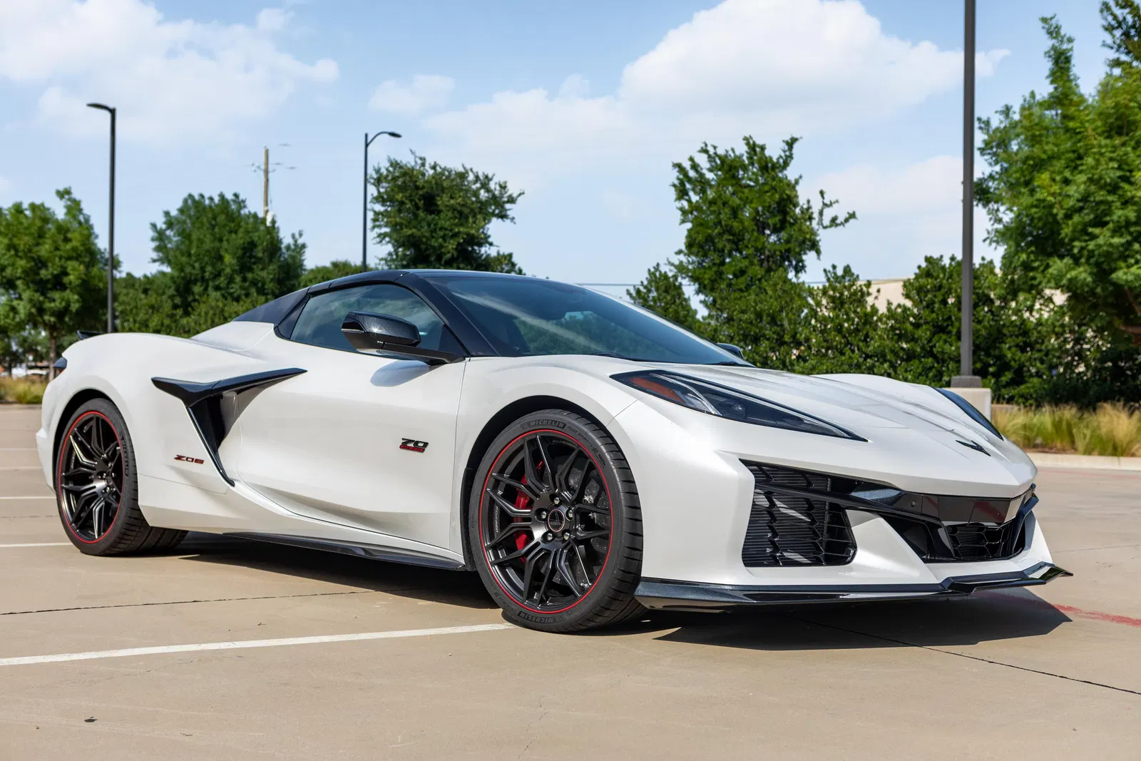 2023 Chevrolet Corvette Z06 Convertible 70th Anniversary Edition - 670-hp LT6 V8, 3LZ Trim, Carbon Ceramic Brakes