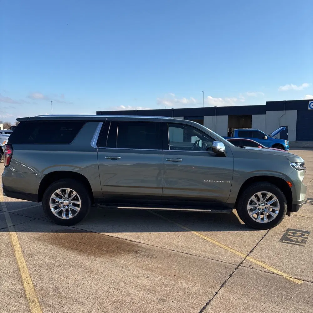 2023 Chevrolet Suburban Premier