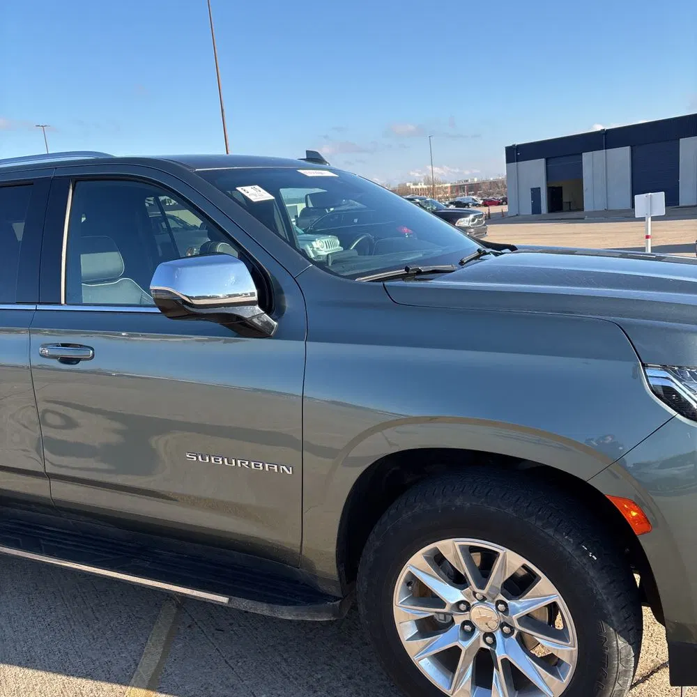 2023 Chevrolet Suburban Premier