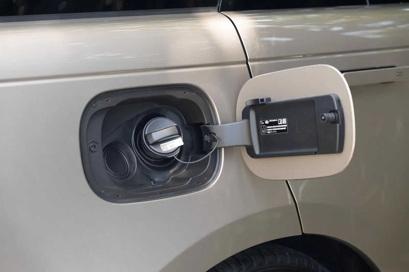 2023 Range Rover P530 SE LWB - Twin-Turbo V8, AWD, Technology Pack, Unmodified