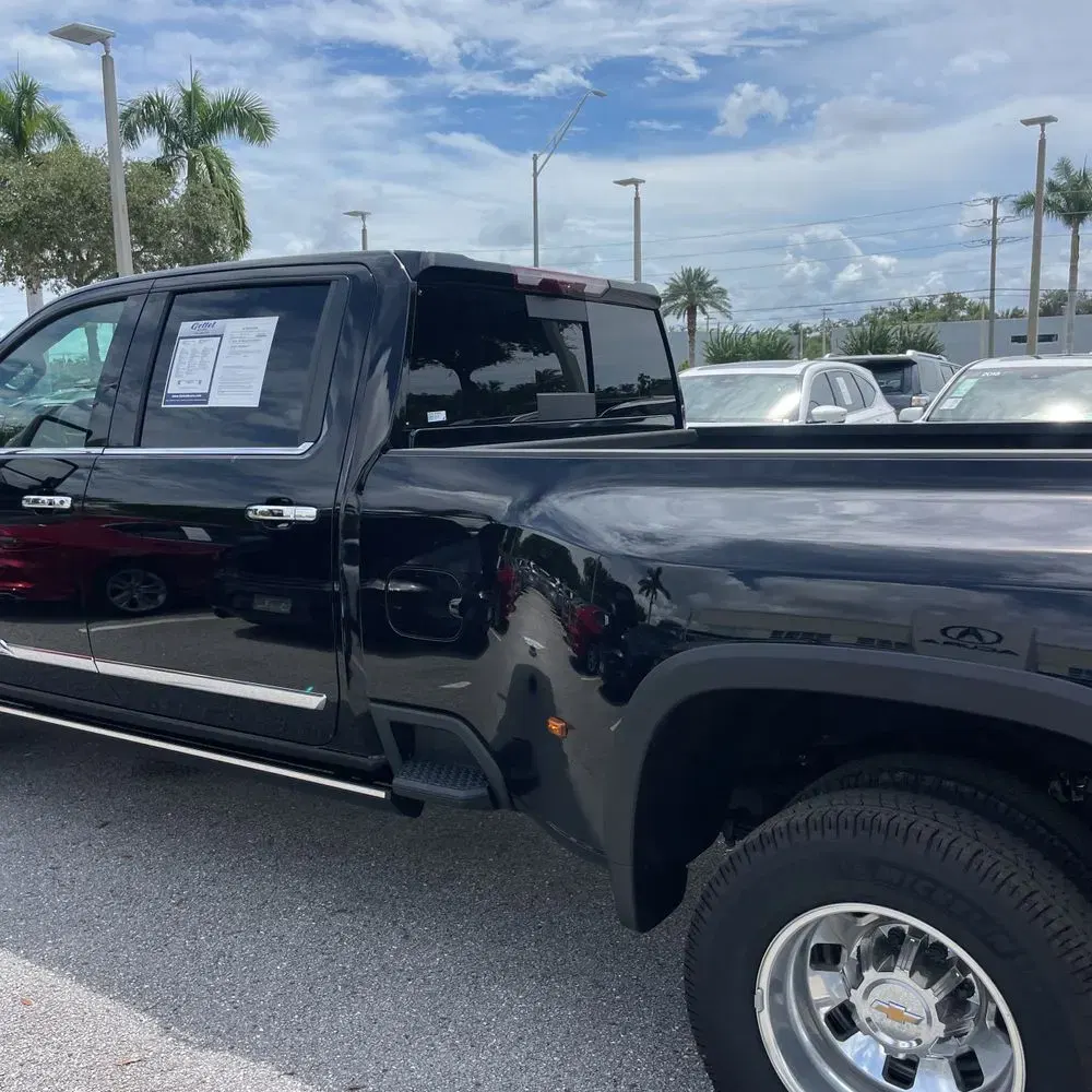 2025 Chevrolet Silverado 3500HD High Country