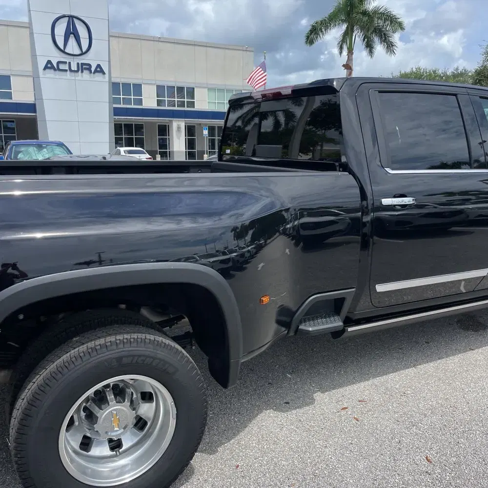 2025 Chevrolet Silverado 3500HD High Country
