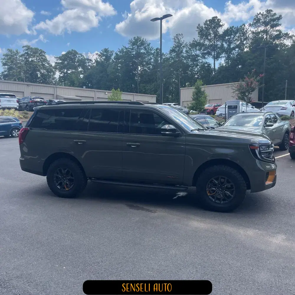 2025 Ford Expedition Tremor