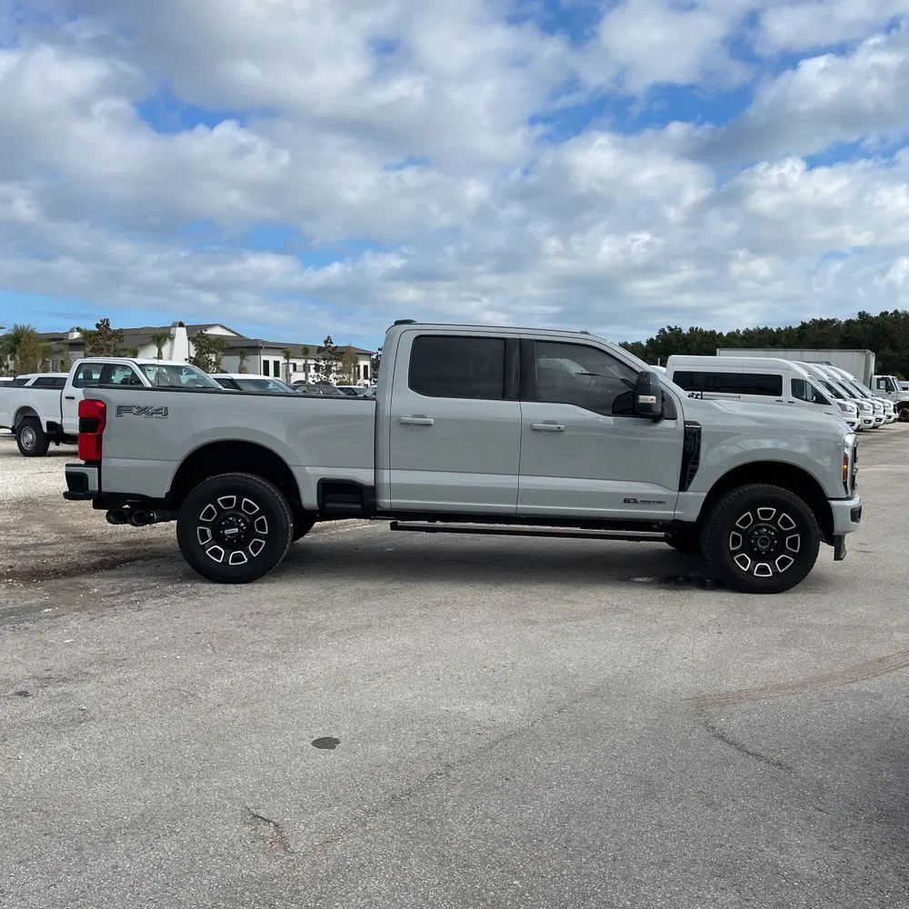 2025 Ford F-350 Super Duty Platinum