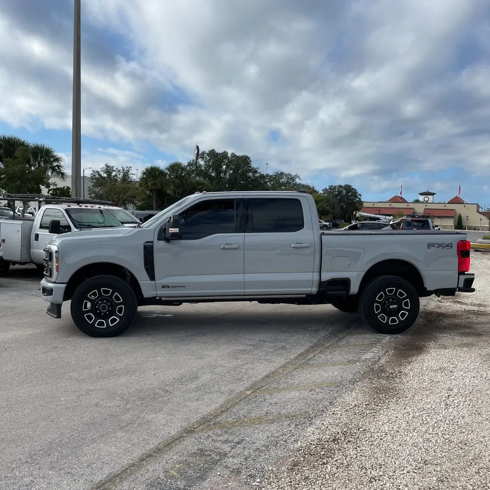 2025 Ford F-350 Super Duty Platinum