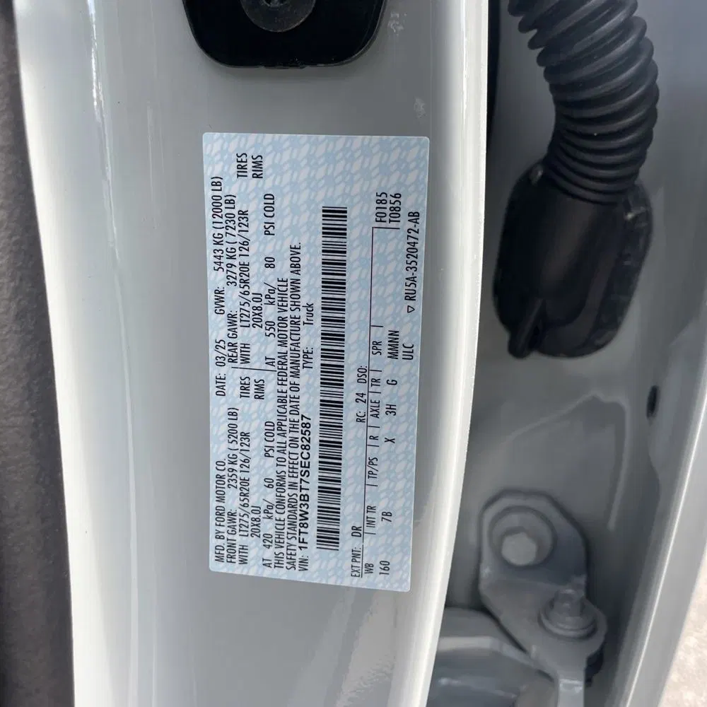 2025 Ford F-350 Super Duty Platinum