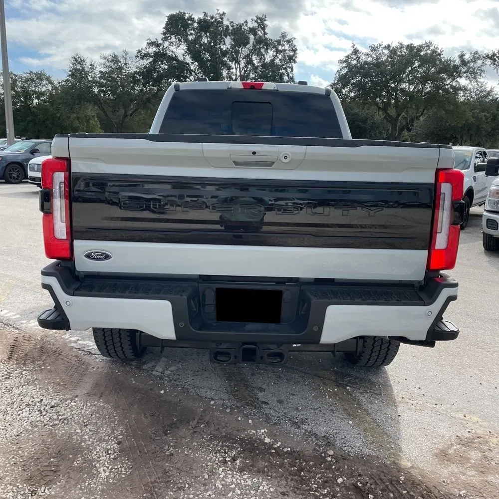 2025 Ford F-350 Super Duty Platinum