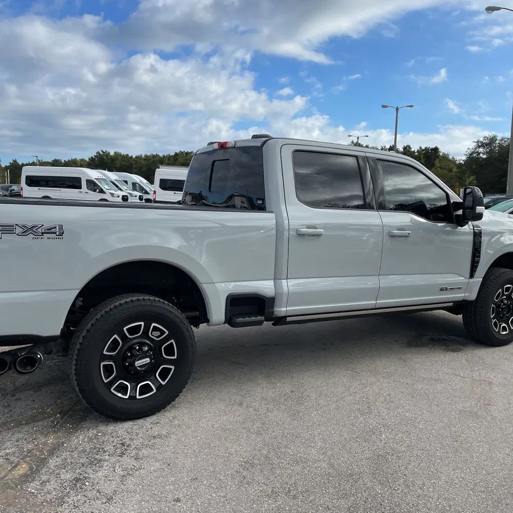 2025 Ford F-350 Super Duty Platinum