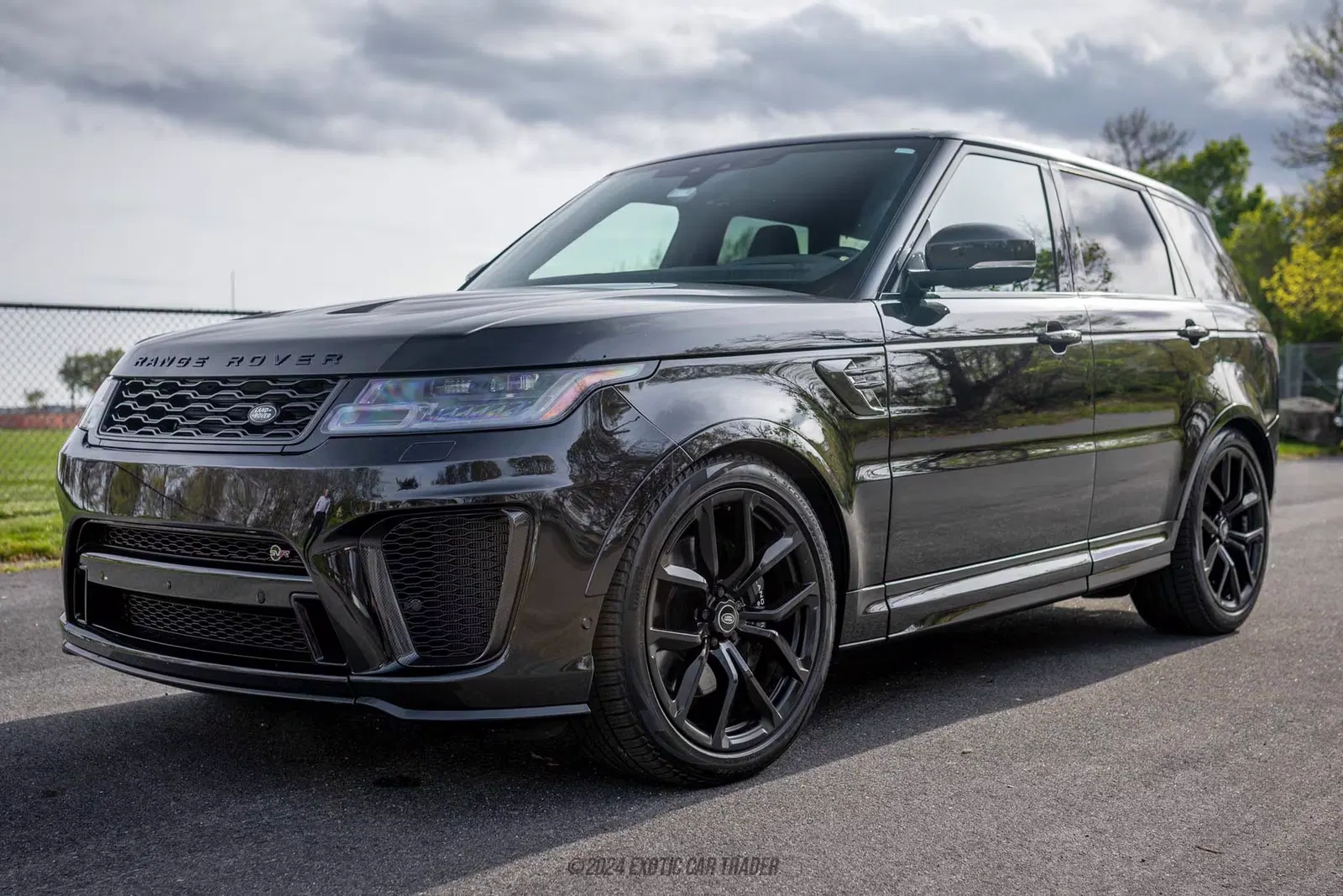 2022 Land Rover Range Rover Sport SVR Carbon Edition