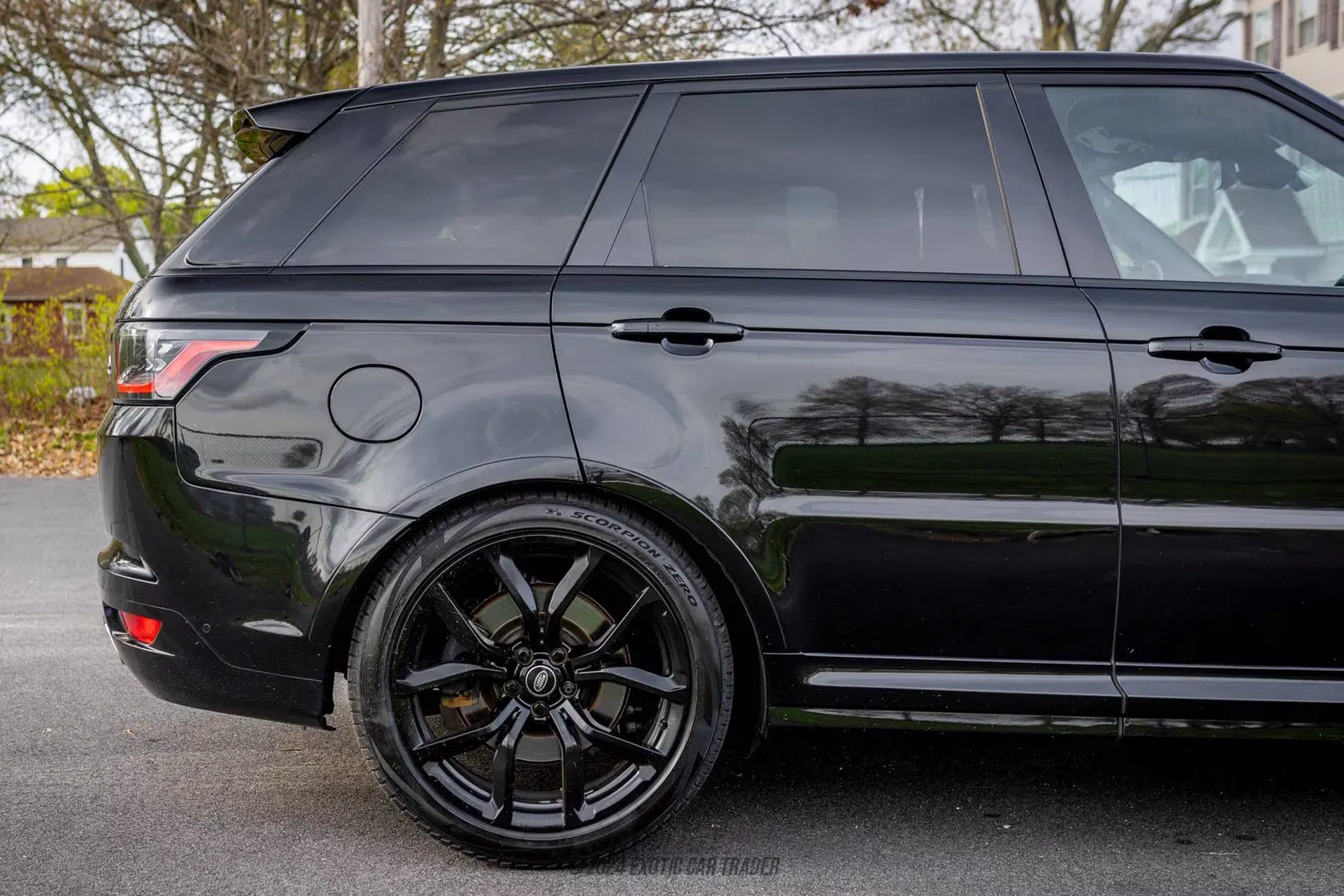 2022 Land Rover Range Rover Sport SVR Carbon Edition