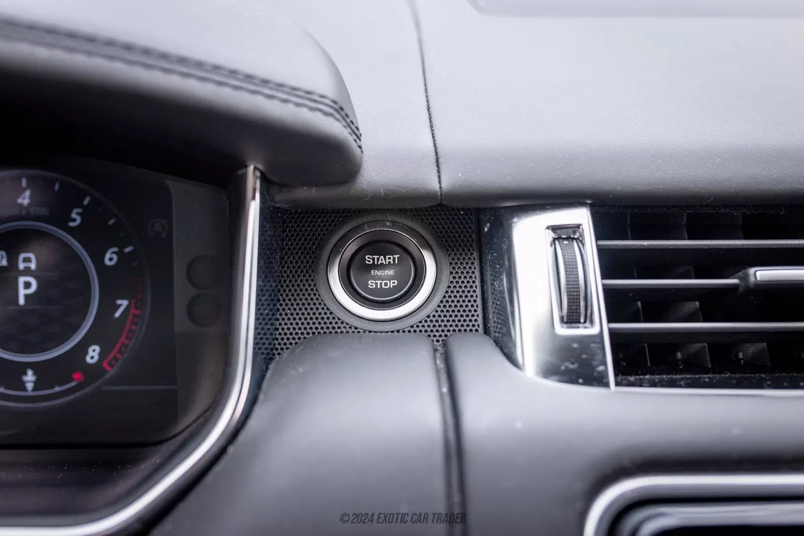 2022 Land Rover Range Rover Sport SVR Carbon Edition