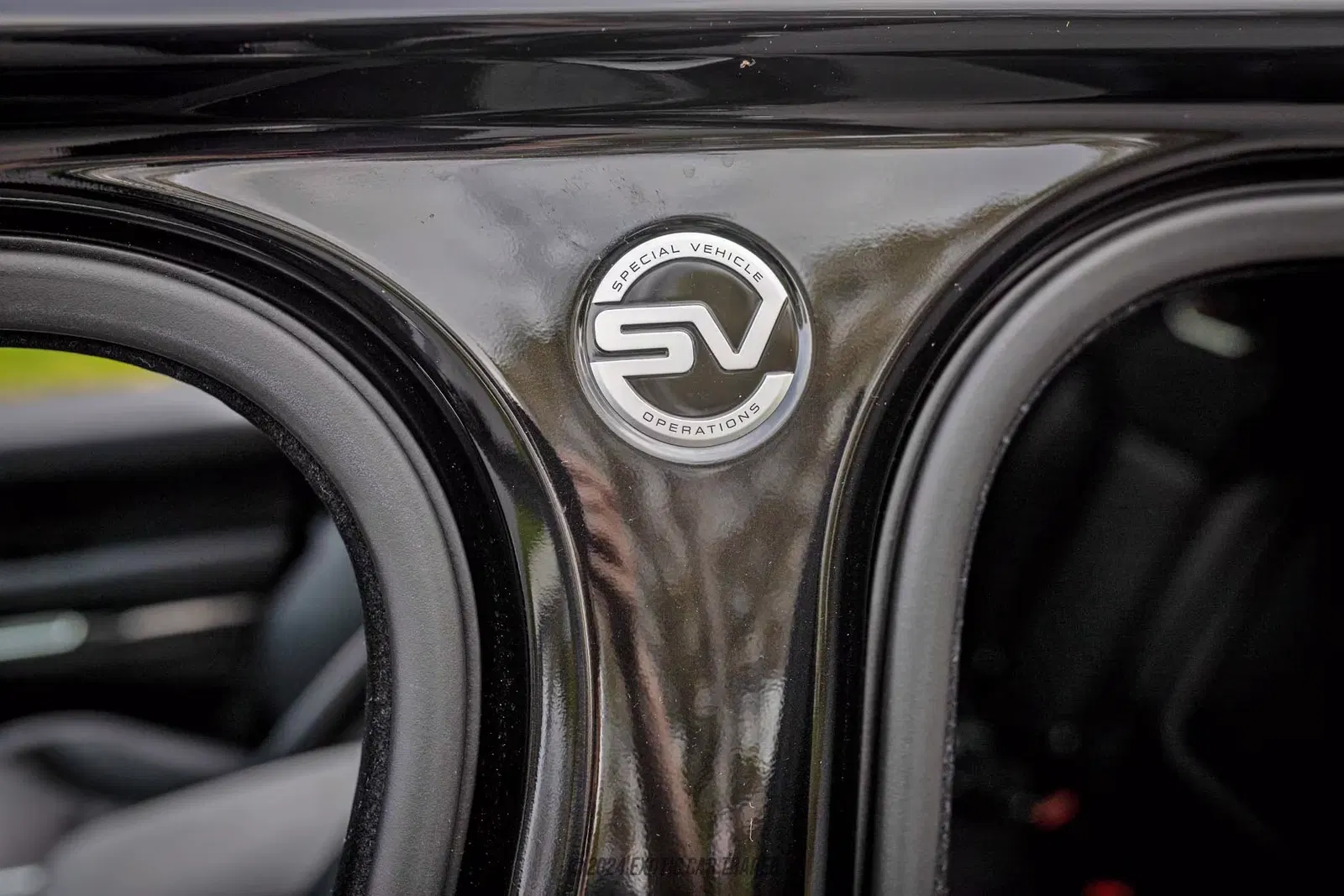 2022 Land Rover Range Rover Sport SVR Carbon Edition
