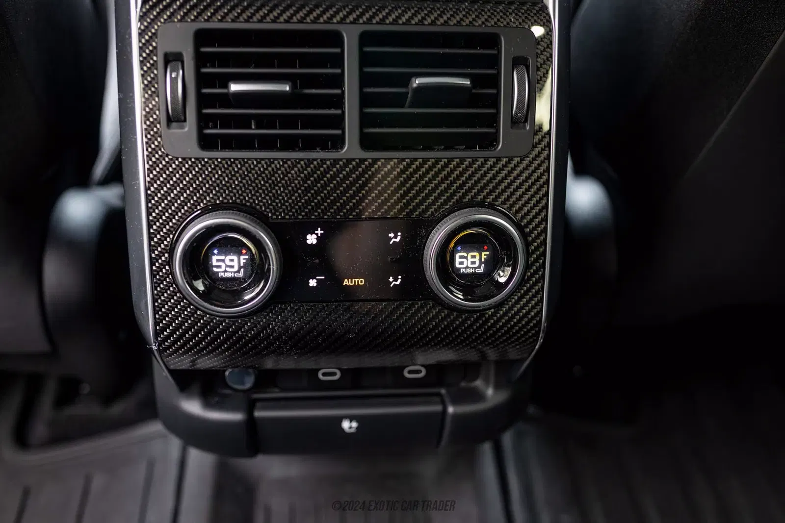 2022 Land Rover Range Rover Sport SVR Carbon Edition