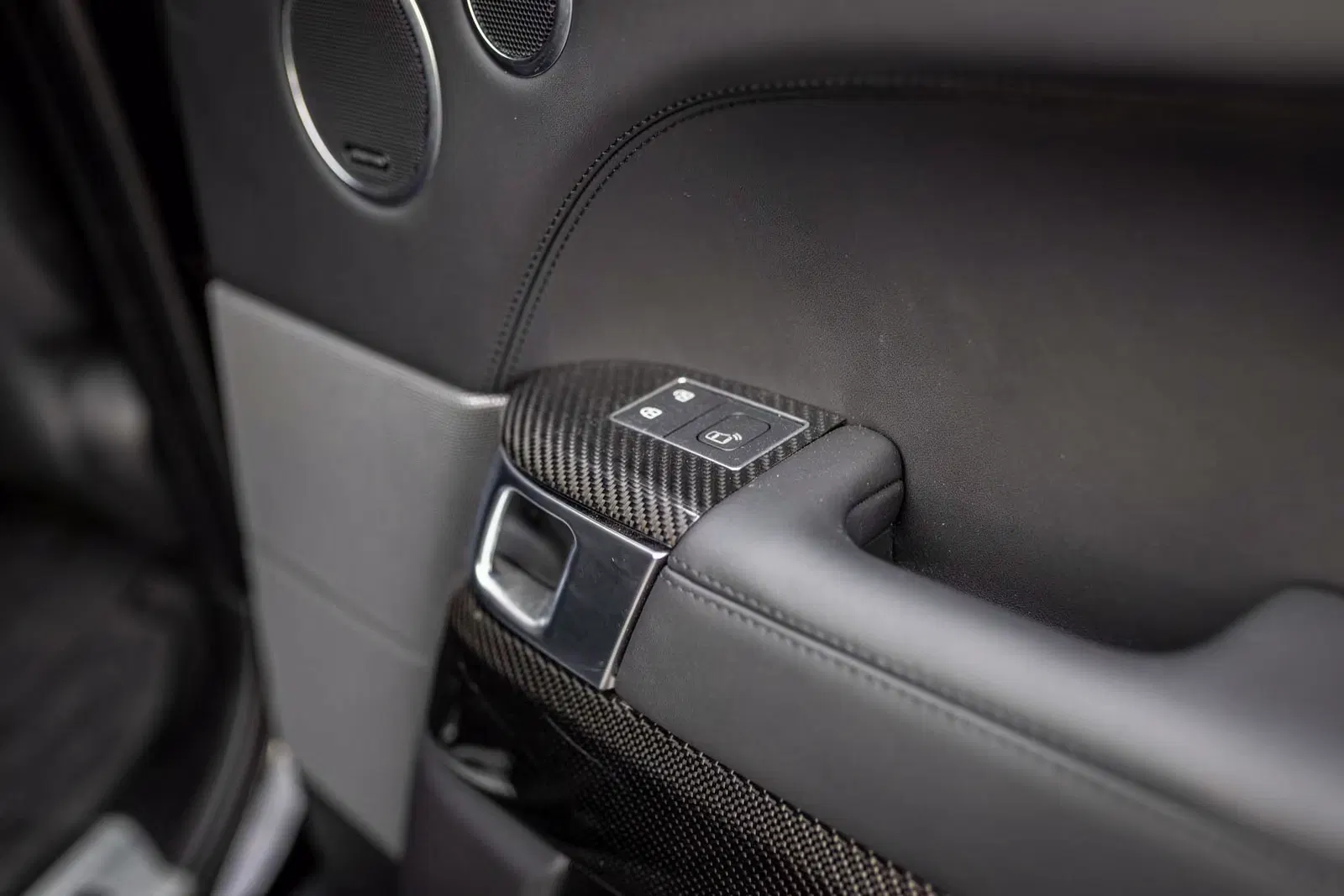 2022 Land Rover Range Rover Sport SVR Carbon Edition