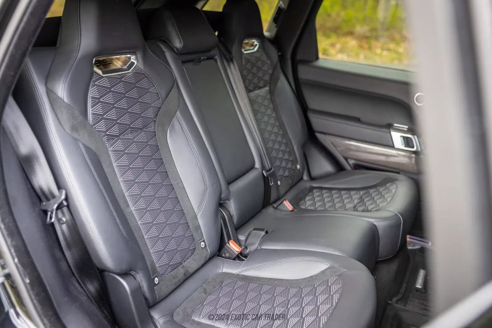 2022 Land Rover Range Rover Sport SVR Carbon Edition
