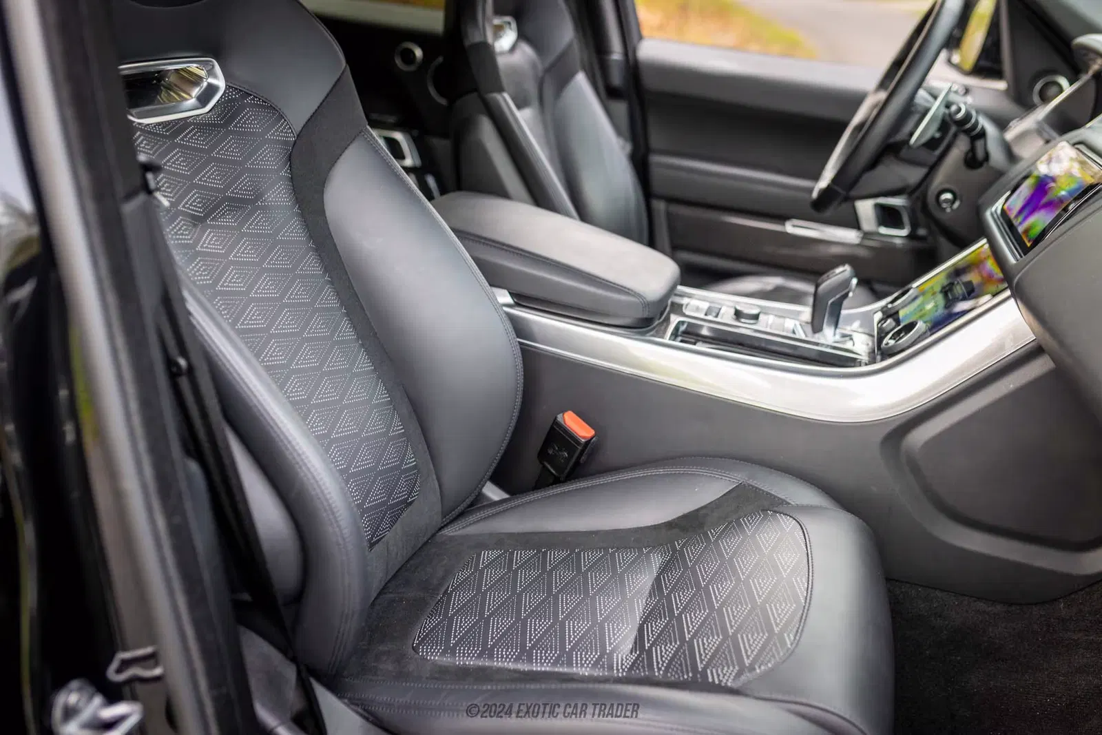 2022 Land Rover Range Rover Sport SVR Carbon Edition