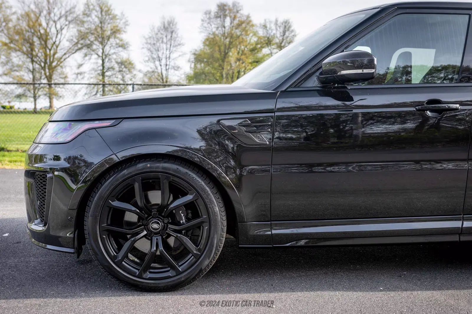 2022 Land Rover Range Rover Sport SVR Carbon Edition